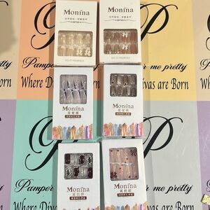 You will get 6 pairs of beautiful short and longs nails